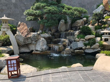 Mẫu hòn non bộ ngoài trời