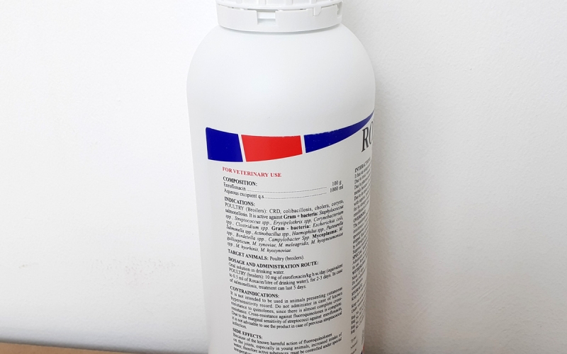 Kháng sinh Roxacin Enrofloxacin chống nhiễm khuẩn - chai 1lit /100ml
