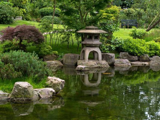 Đèn đá Nhật Bản | Đèn trang trí sân vườn đẹp mê hồn